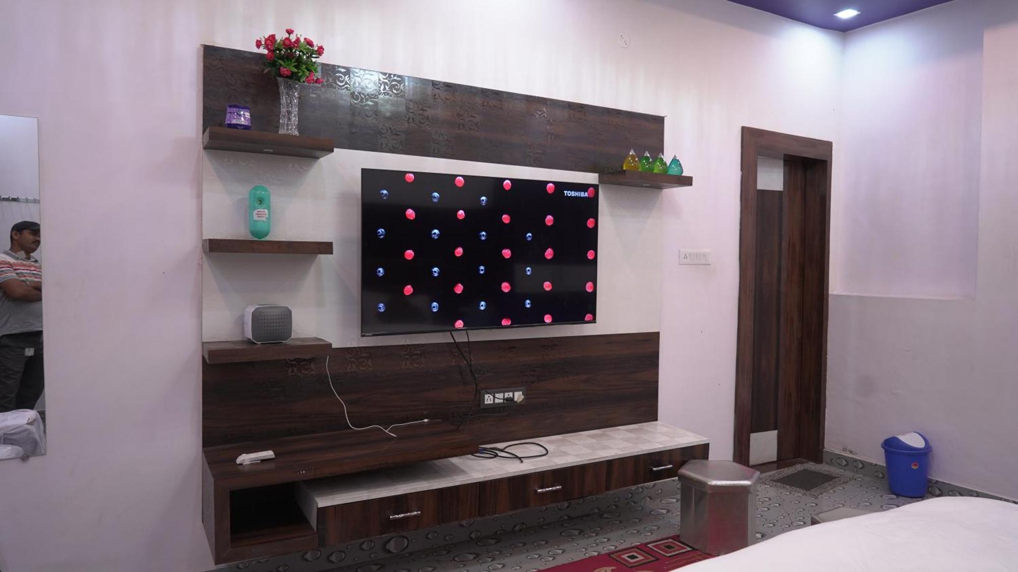 Rajmahal Resort Banquet Hall And Hotel パトナー エクステリア 写真